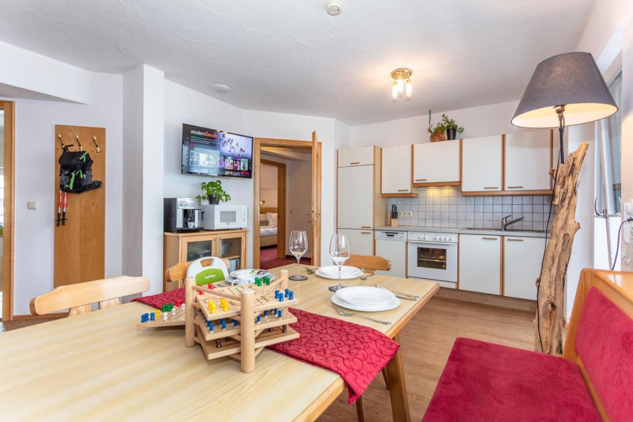 Apartmenthaus Maximilian Neukirchen am Großvenediger Eksteriør billede